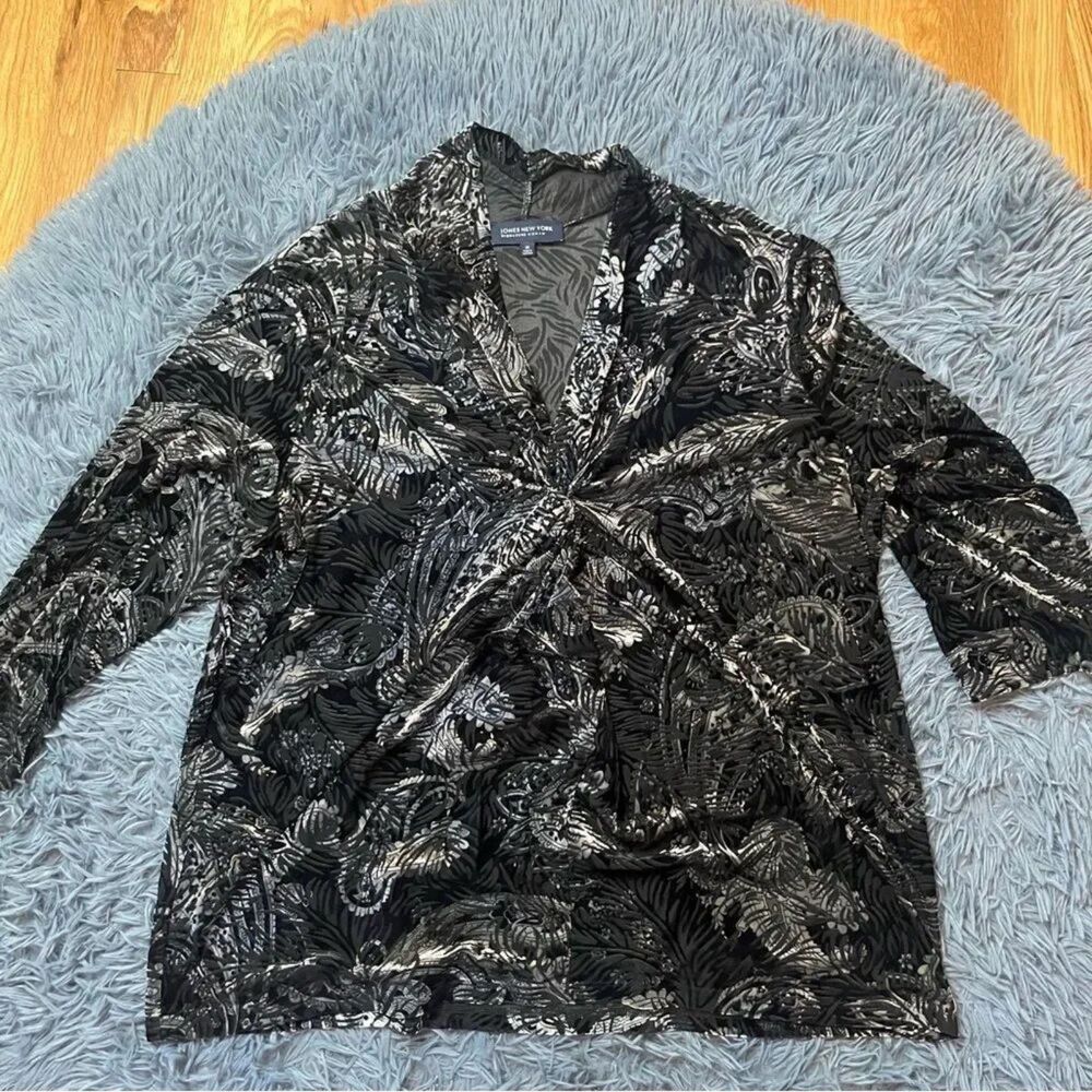 Jones New York Black Silver Paisley Burnout Velvet Twist Front Blouse Size 3X